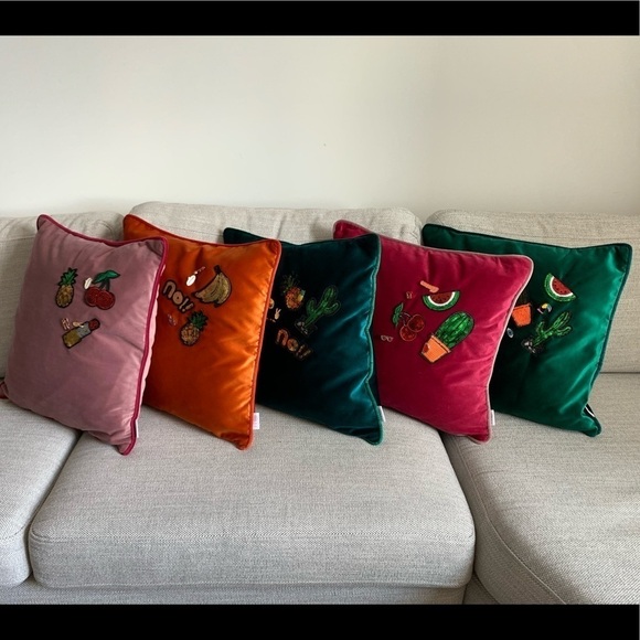 Green Velvet Pillow (one) - Picture 5 of 5